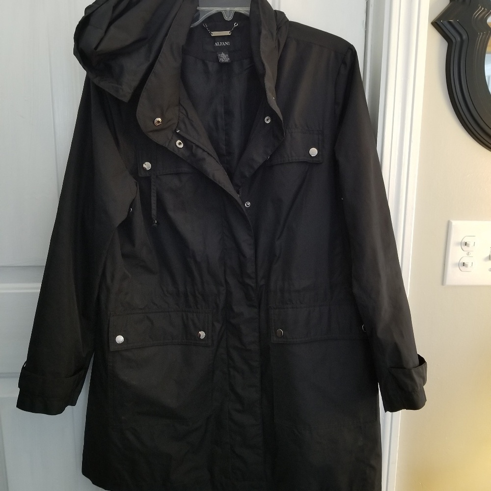 Alfani light weight womens mid length jacket